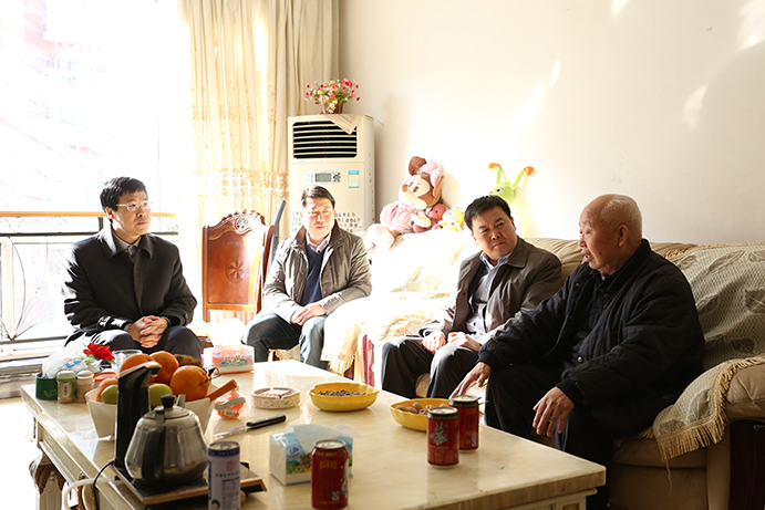 明博体育app苹果