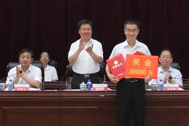 明博体育app苹果