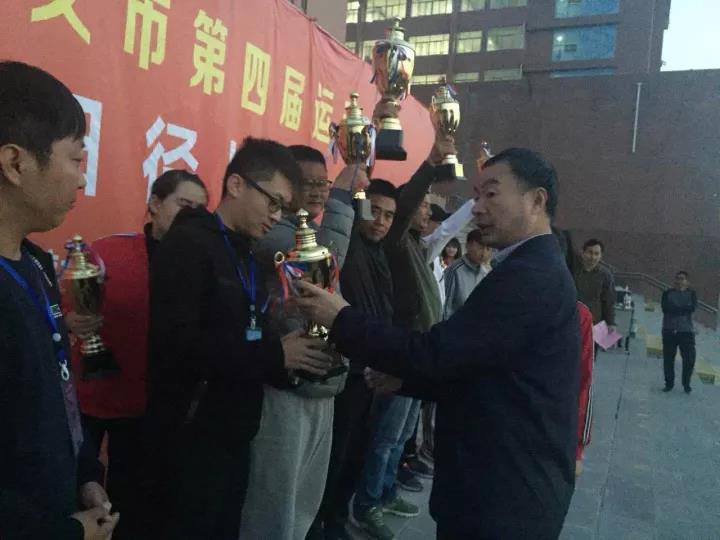 明博体育app苹果