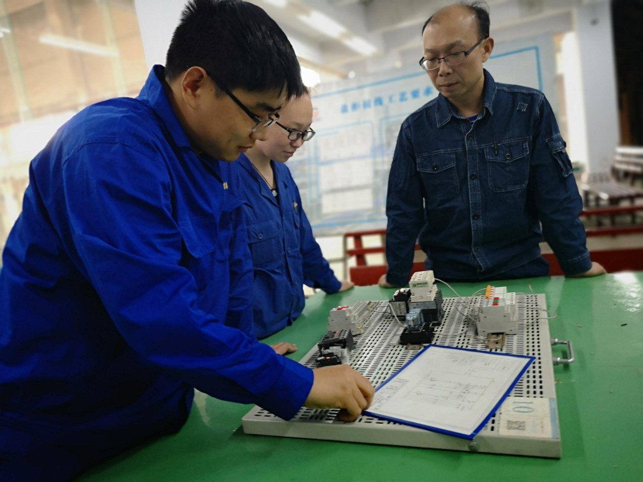 明博体育app苹果