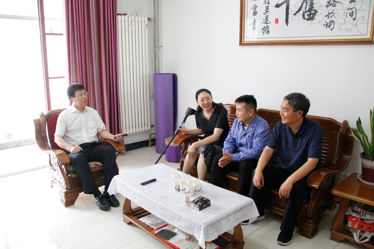 明博体育app苹果