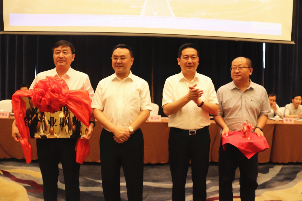 明博体育app苹果