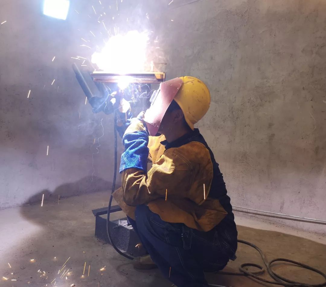 明博体育app苹果