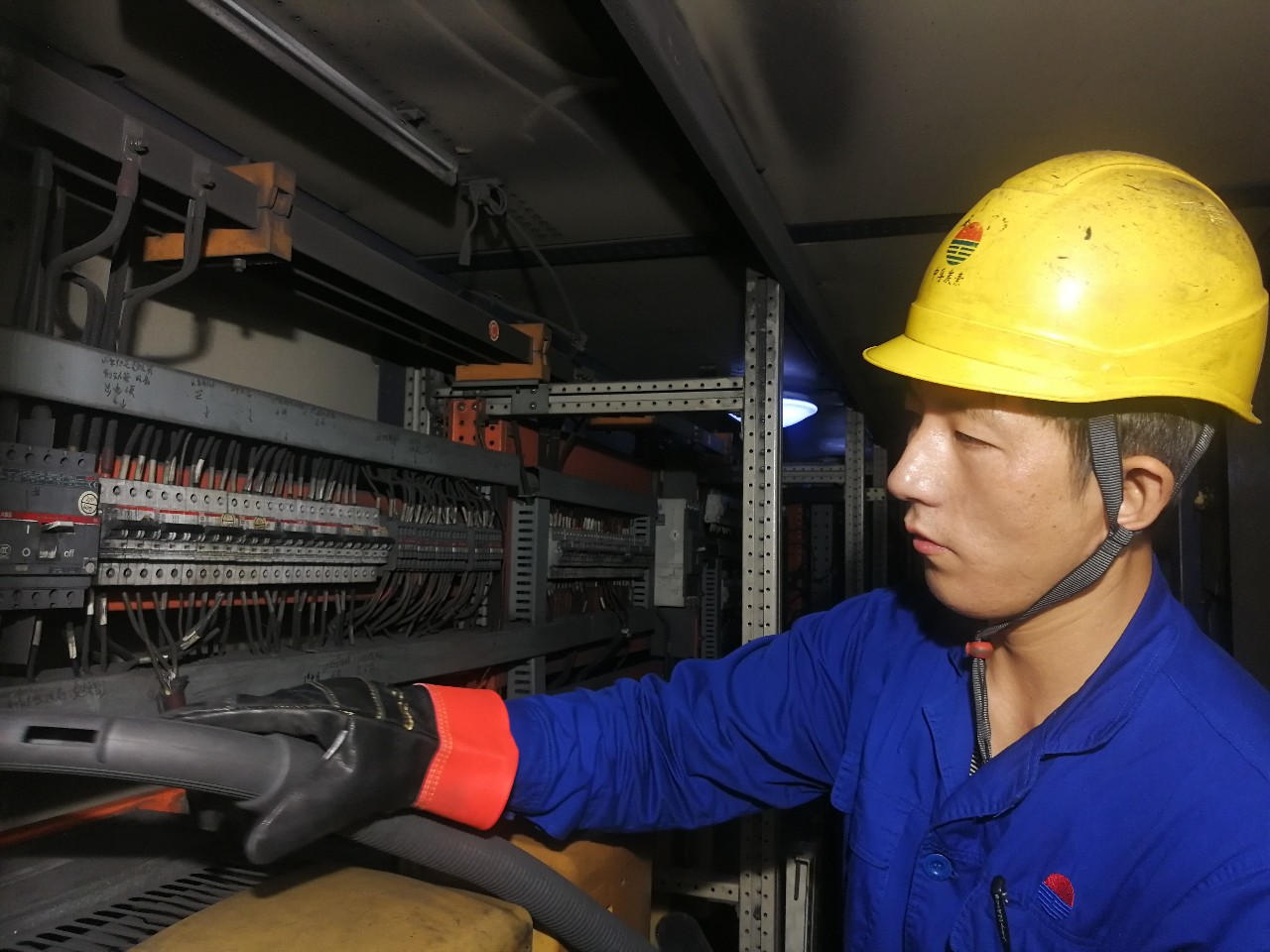 明博体育app苹果