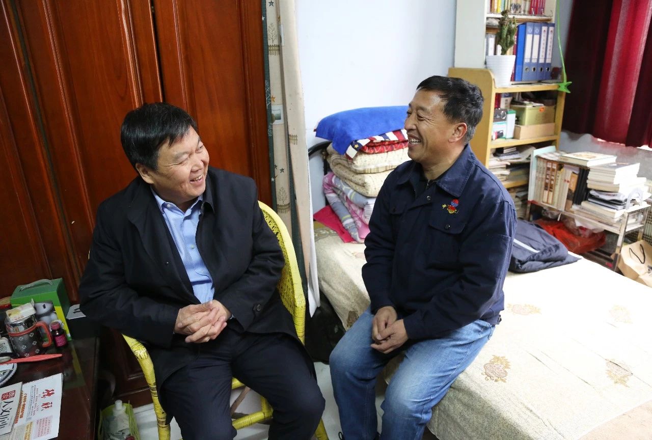 明博体育app苹果