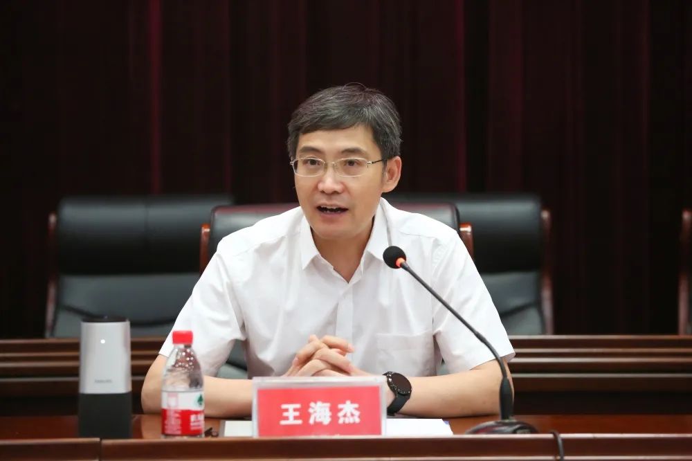 明博体育app苹果