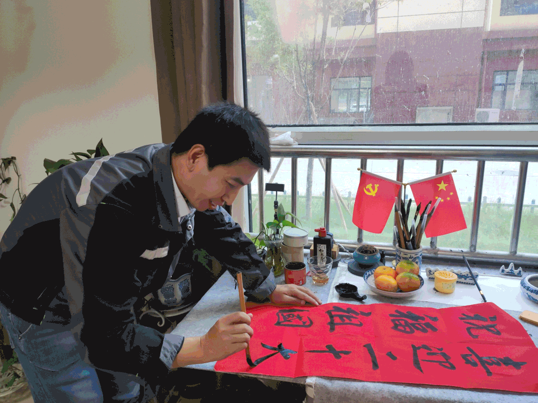 明博体育app苹果